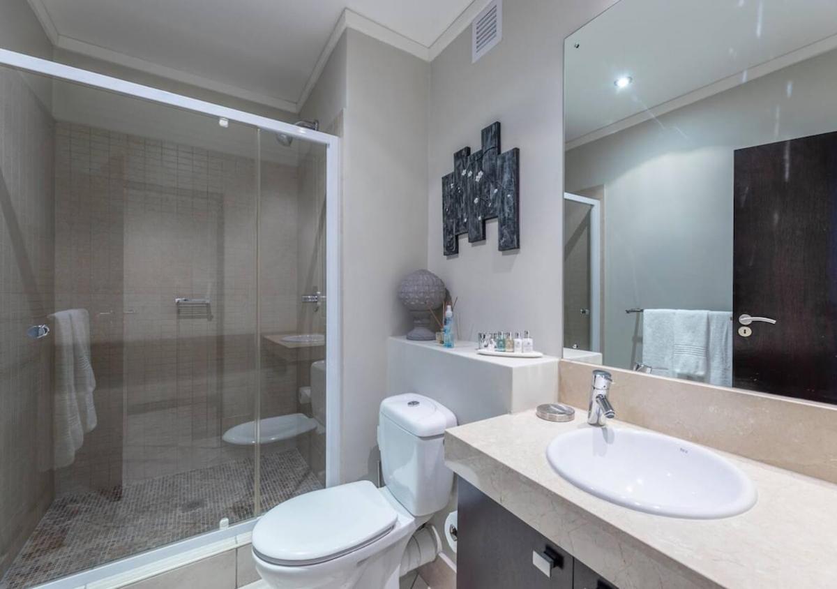Luxury Living At The Icon Apartment