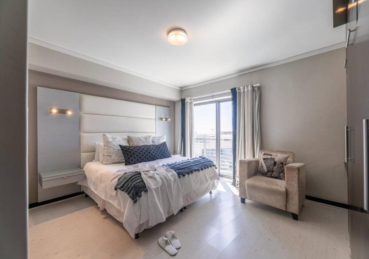 Apartment Luxury Living At The Icon Cape Town