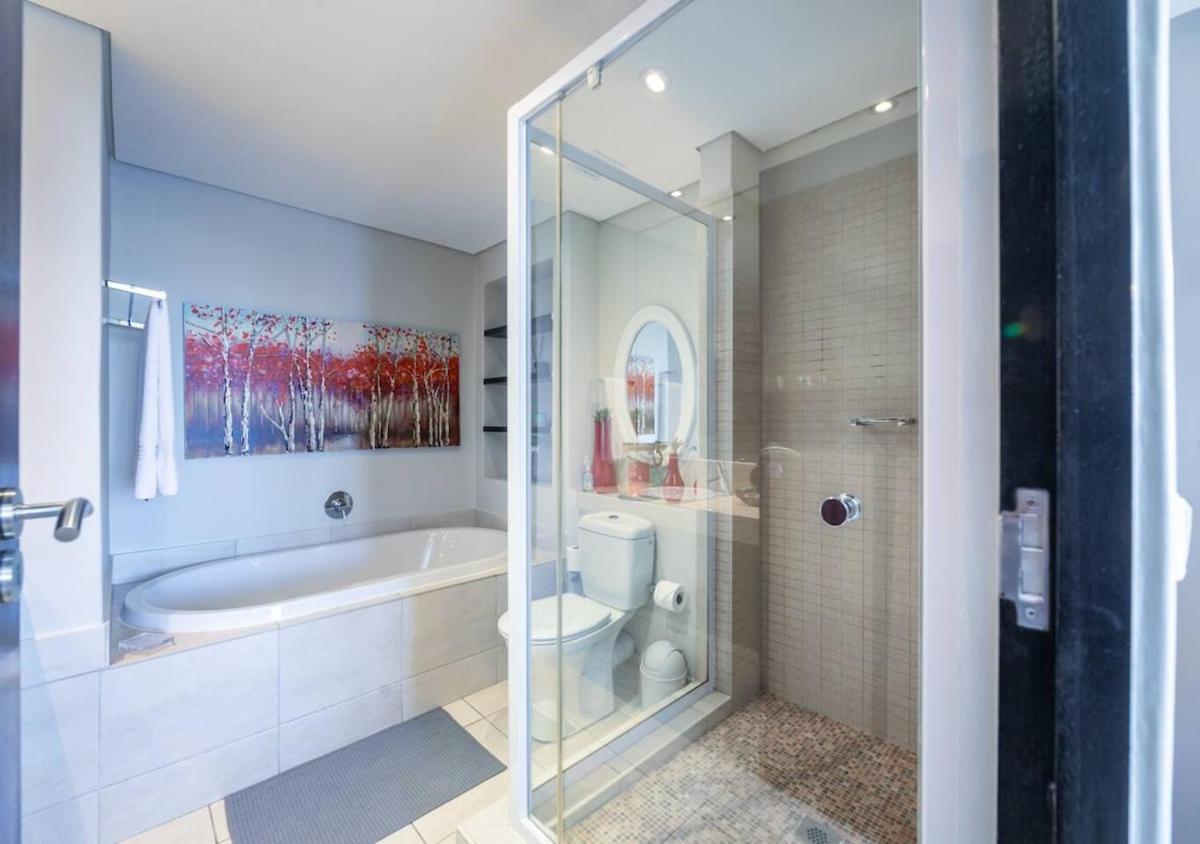 Apartment Luxury Living At The Icon Cape Town