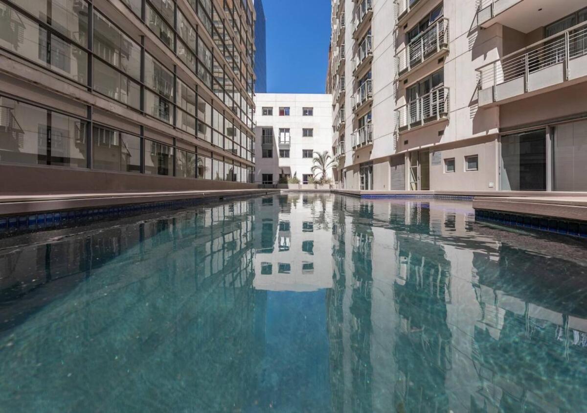 Apartment Luxury Living At The Icon
