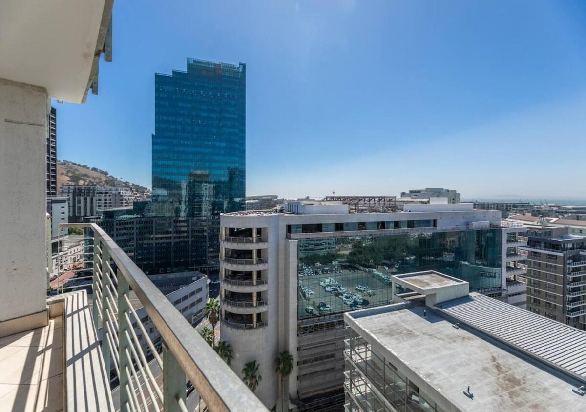 Apartment Luxury Living At The Icon *
