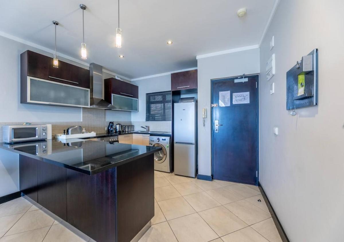 Luxury Living At The Icon Apartment Cape Town